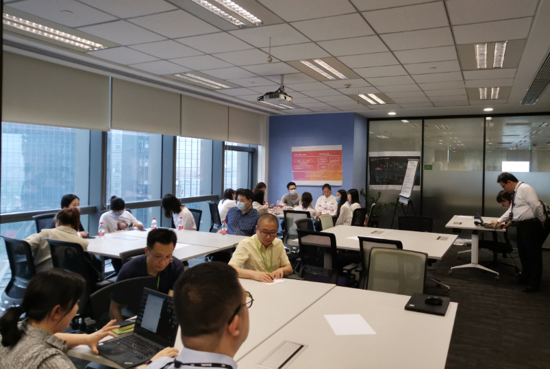 学校会计学院2021届毕业生赴德勤全球支付中心（重庆）参加专场招聘会