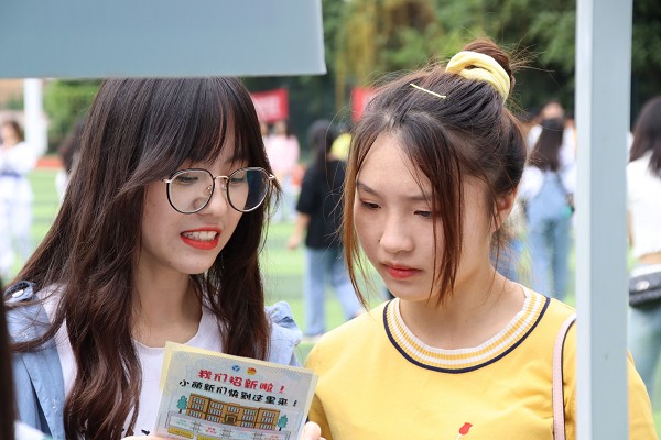 团委组织开展2021年党团学各部门、学生组织招新工作