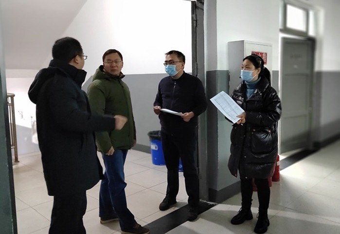 校领导带队检查开学第一课