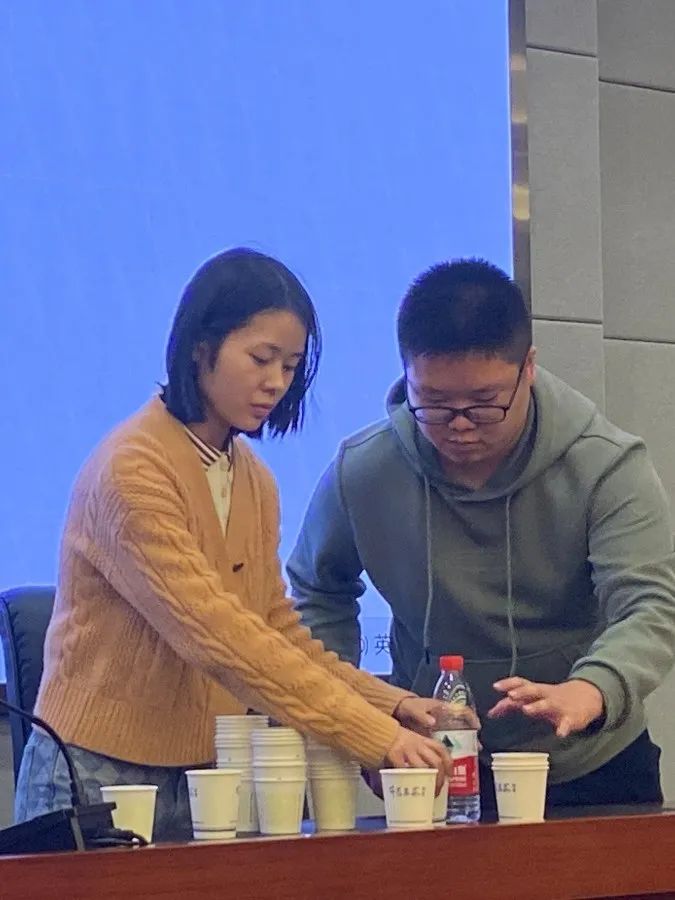 重庆工商大学派斯学院开展马拉松志愿者培训大会